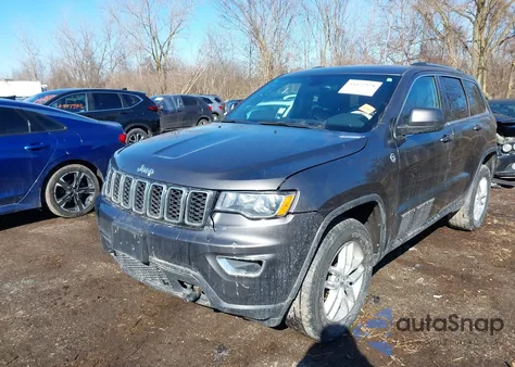 2017 Jeep Grand Cherokee Laredo 4X4 z USA, uszkodzony, nr VIN 1C4RJFAG7HC773951